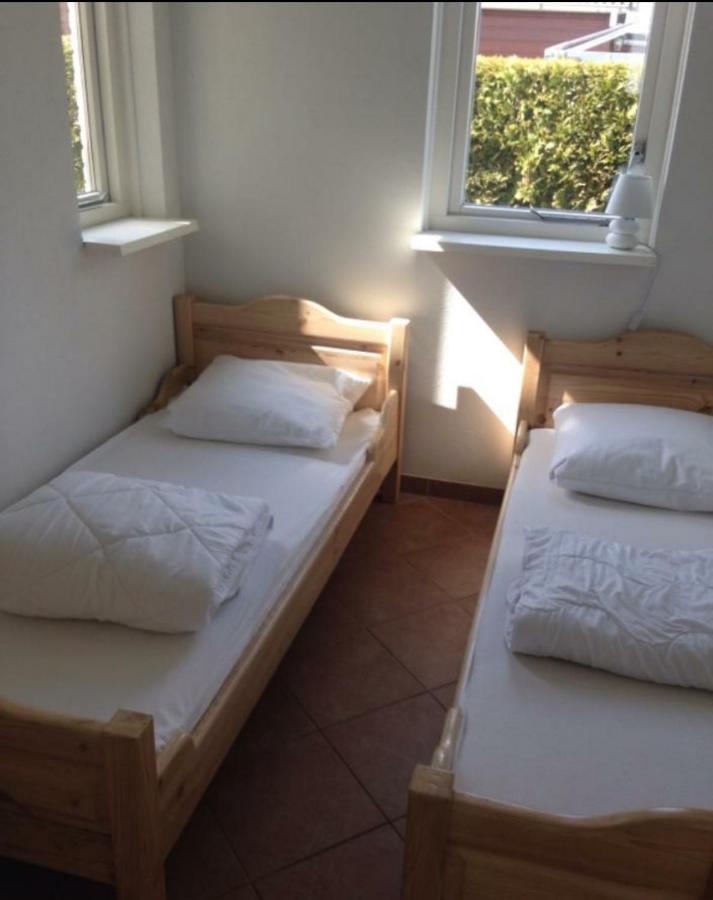Huisje Finn, Met Grote Tuin En Veel Privacy Dirkshorn Extérieur photo
